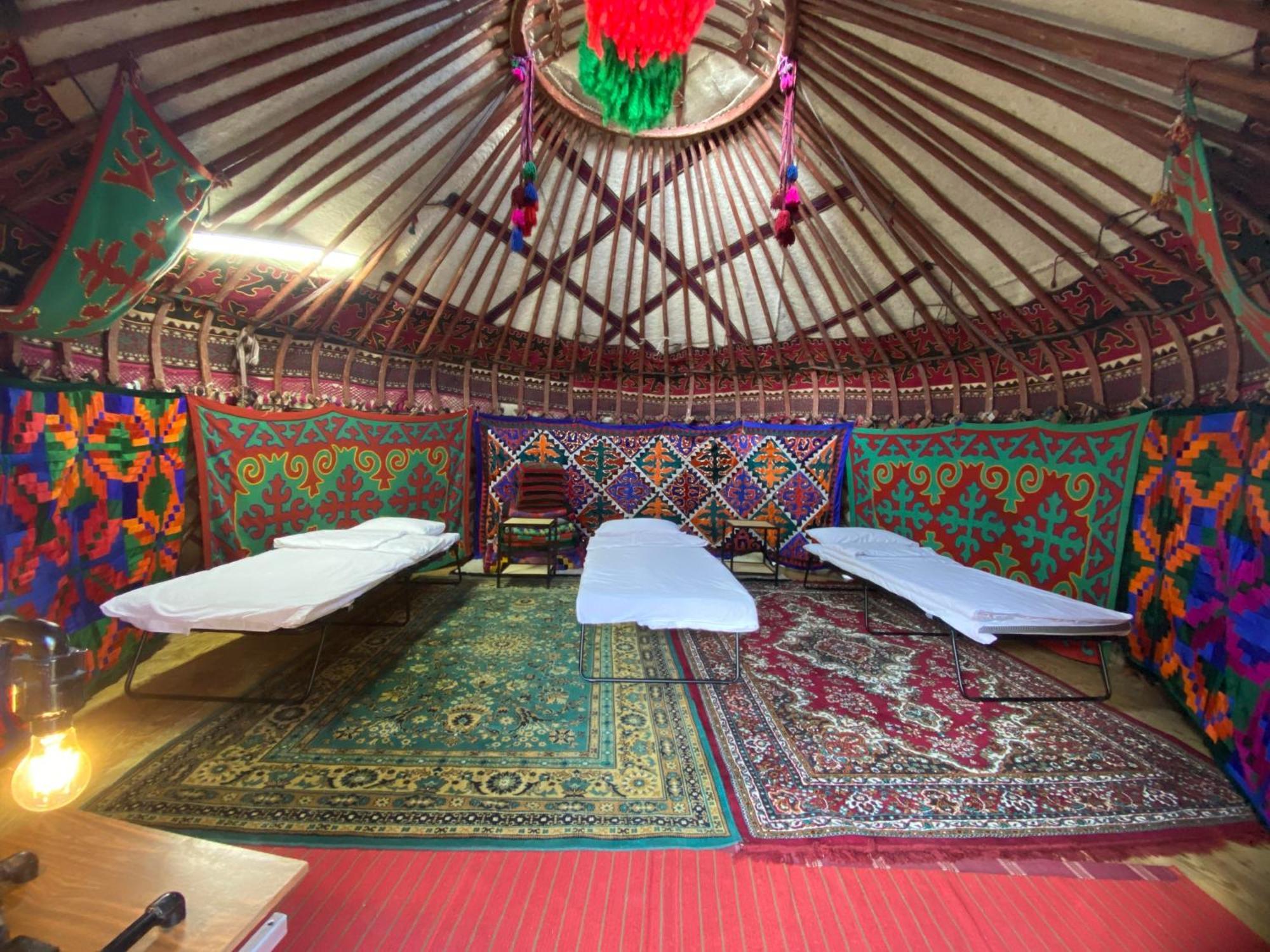 Agyn Guest House Karakol Esterno foto